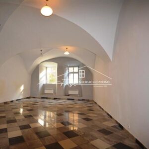 Podkarpackie. Przemyśl. rynek Rynek. Wynajem powierzchni komercyjnych (272/2609/OLW)